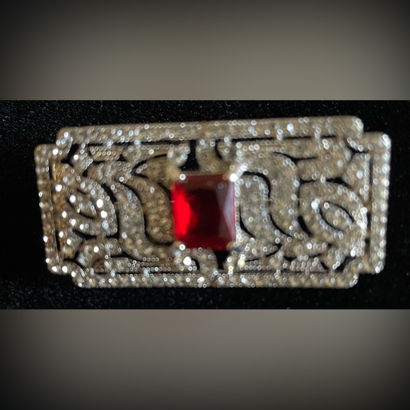 Gorgeous Silver, Red, and Clear Stone Brooch NWOT - Picture 2 of 4